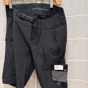 Fox Flexair Men's Black Athletic MTB Shorts